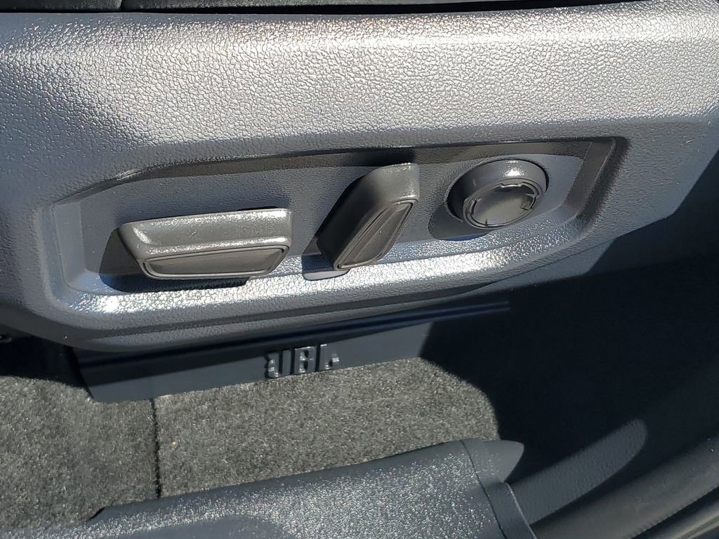 Used 2024 Toyota Tundra Platinum image 16