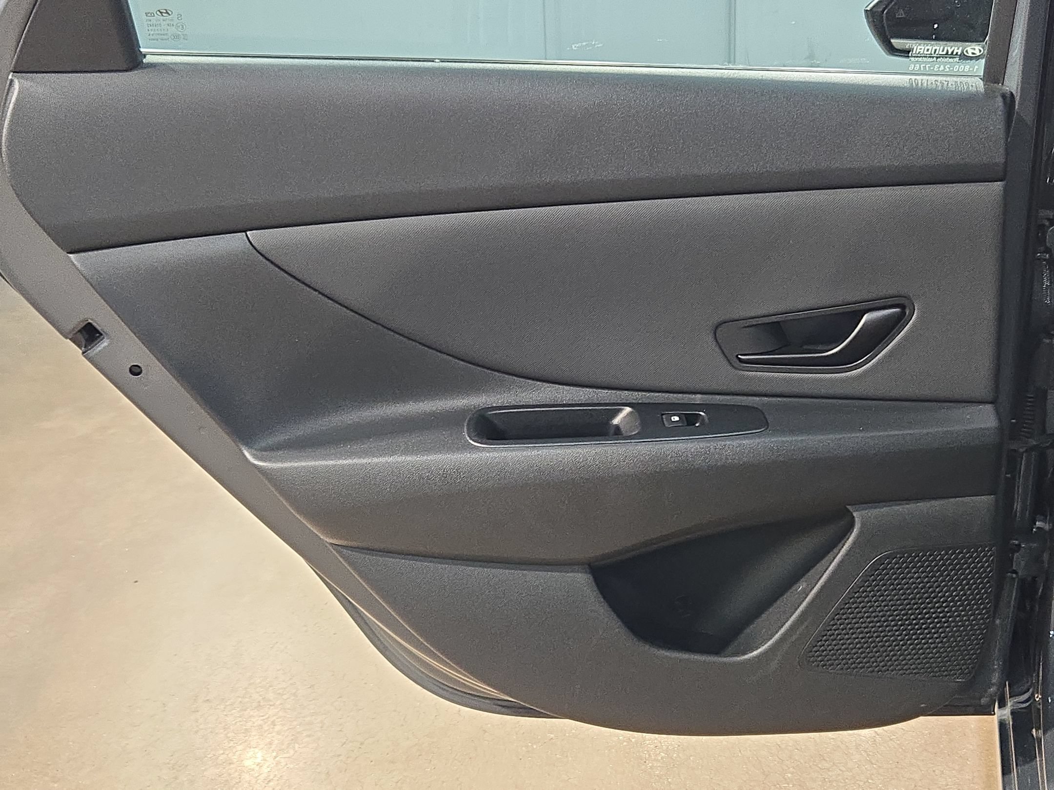 Used 2025 Hyundai Elantra Sport FWD image 33