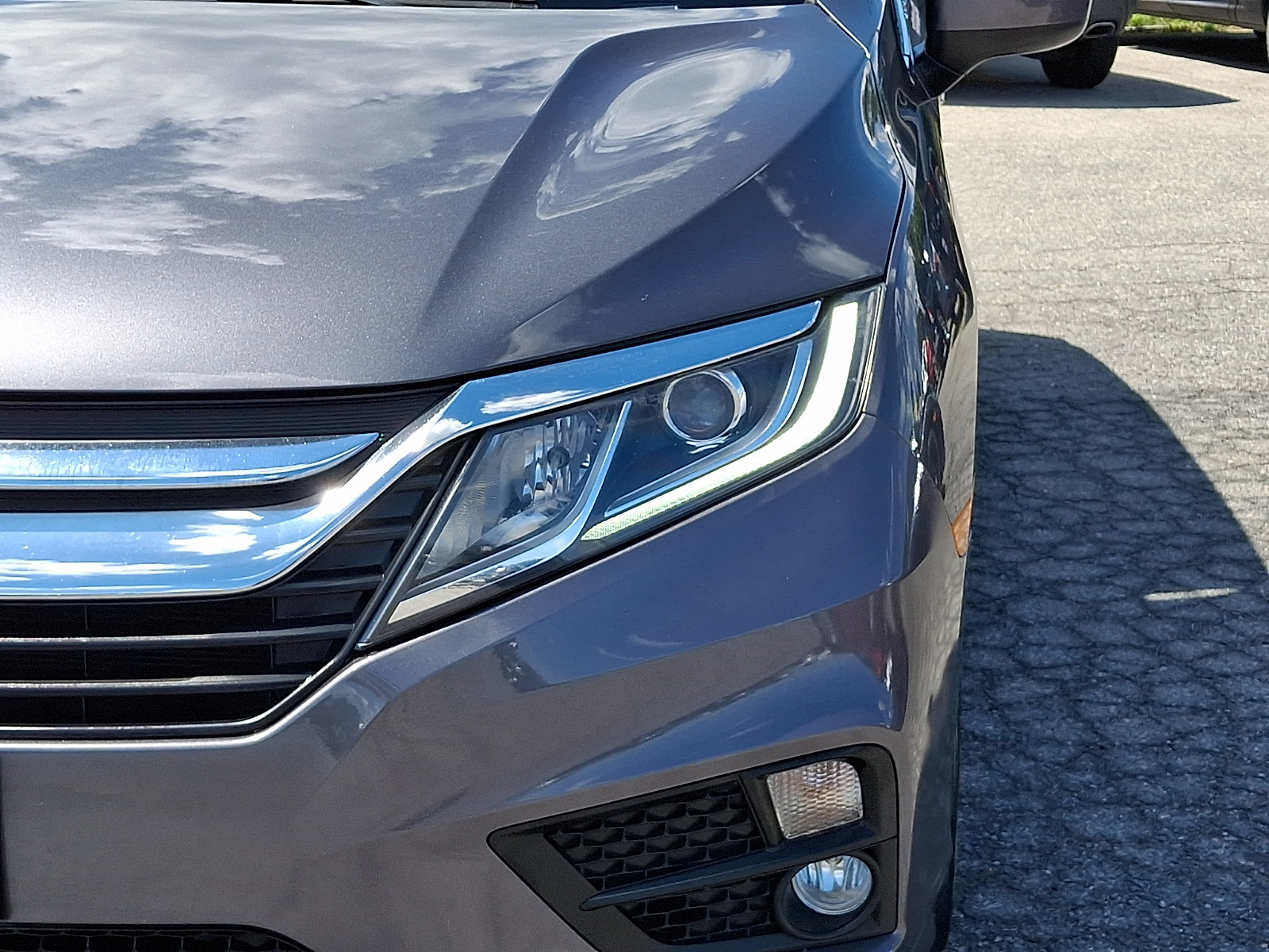 Used 2018 Honda Odyssey EX image 8