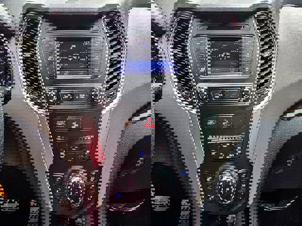 Used 2018 Hyundai Santa Fe Sport image 16