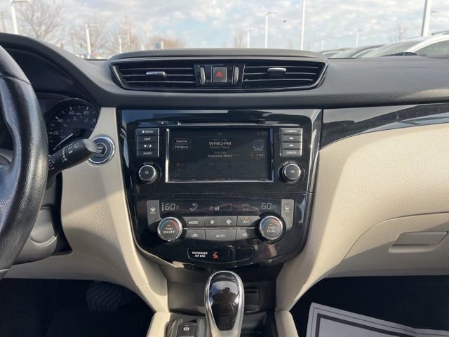 Used 2022 Nissan Rogue Sport SL w/ Premium Package image 16