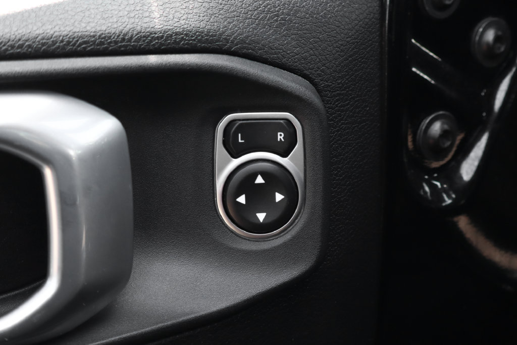 Used 2023 Jeep Wrangler Unlimited Sport AWD/4WD image 18