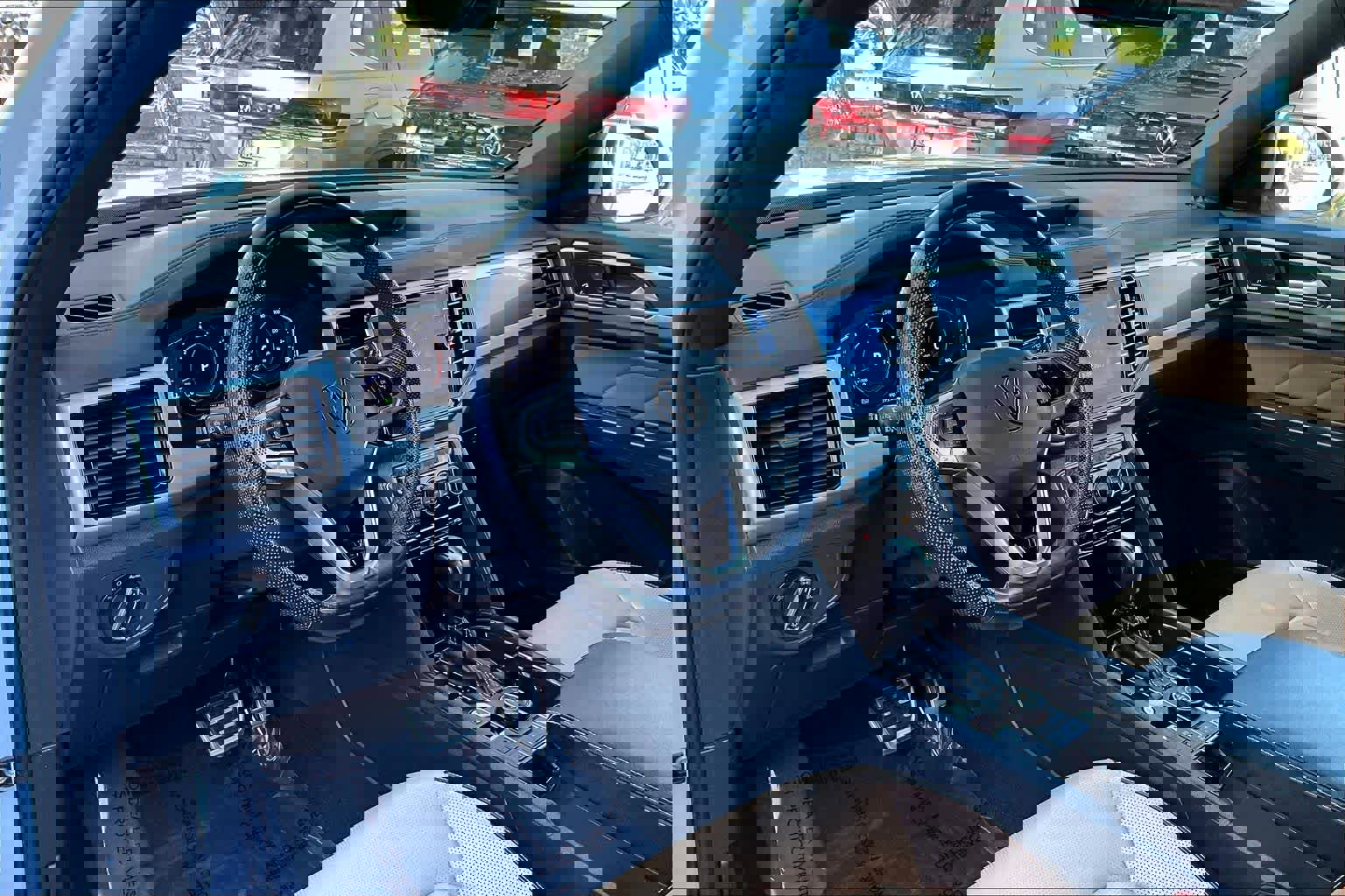 Used 2023 Volkswagen Atlas Cross Sport SEL Premium R-Line image 17