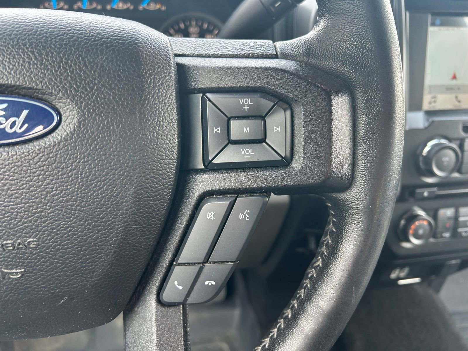 Used 2017 Ford F150 XLT w/ Equipment Group 302A Luxury image 13