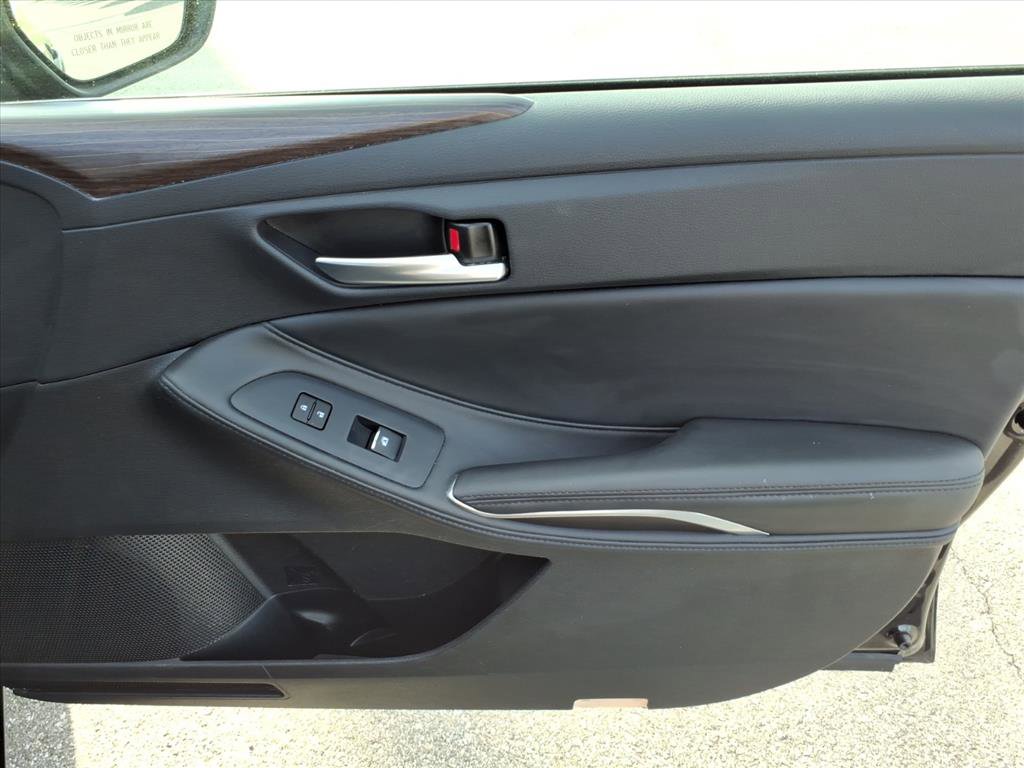 Used 2019 Toyota Avalon XLE w/ Moonroof Package FWD image 16
