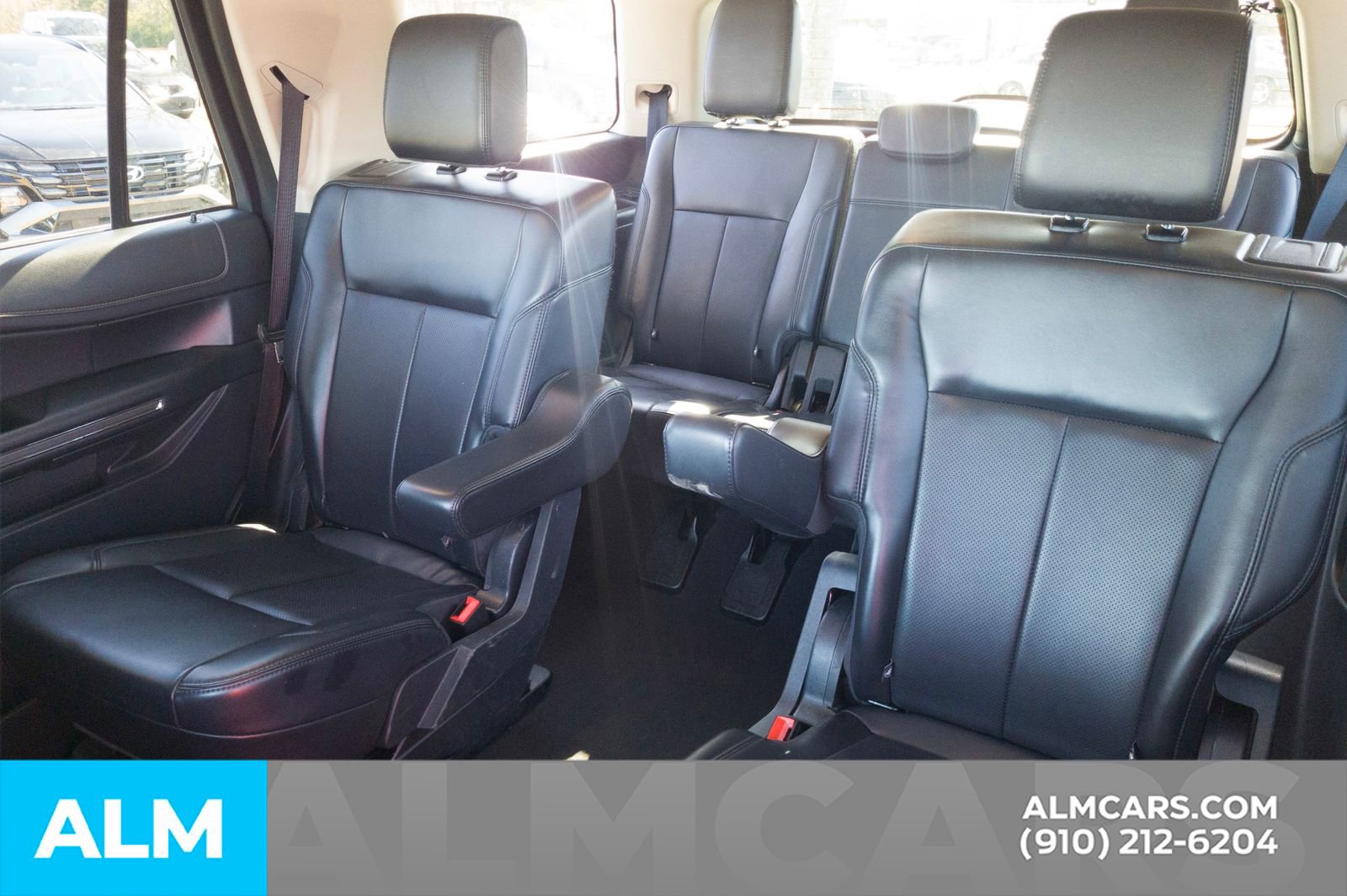 Used 2024 Ford Expedition XLT AWD/4WD image 18