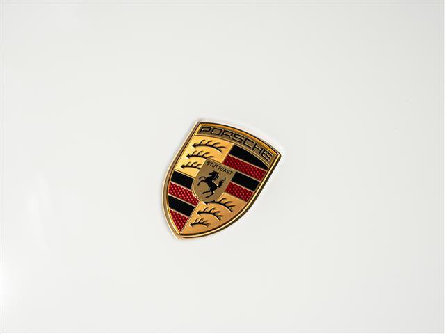 New 2026 Porsche Taycan 4 Cross Turismo AWD/4WD image 13