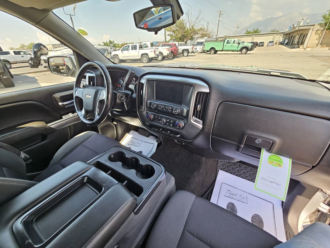 Used 2017 Chevrolet Silverado 1500 LT w/ LT Eassist Package AWD/4WD image 24