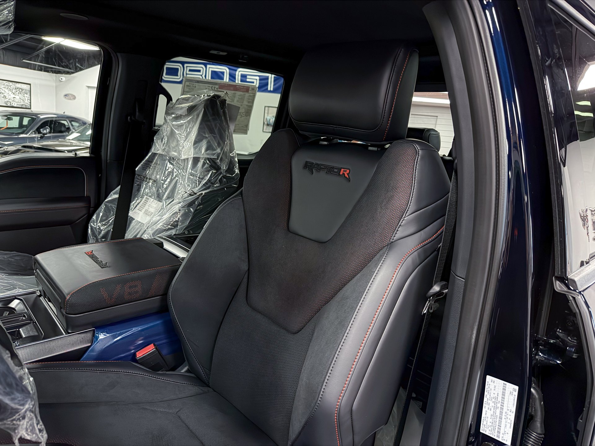 Used 2026 Ford F150 Raptor w/ Equipment Group 803A Raptor R AWD/4WD image 18