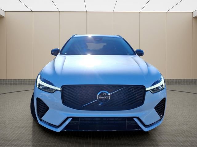 New 2026 Volvo XC60 B5 Plus w/ Protection Package Premier image 4