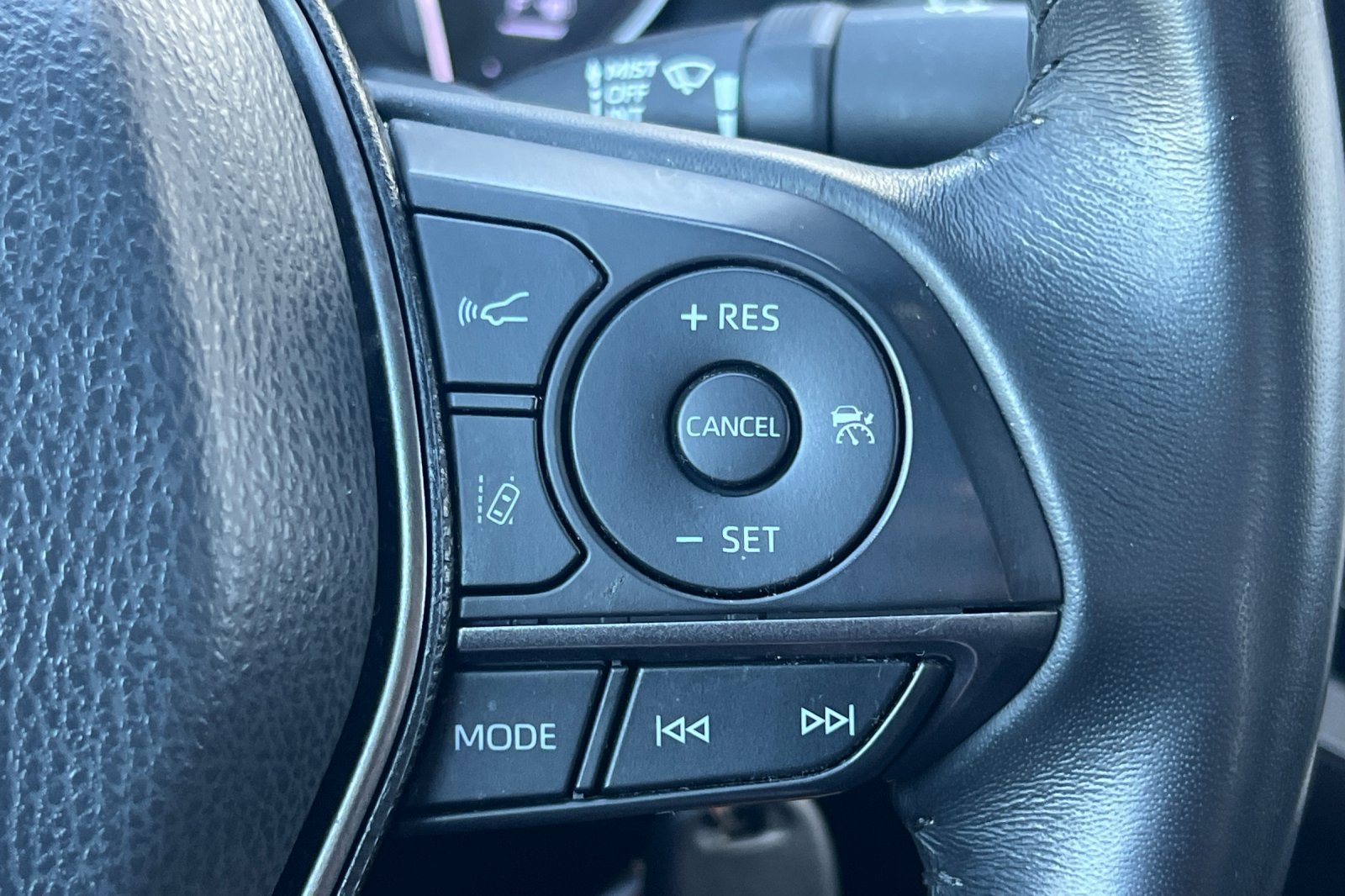 Used 2024 Toyota Camry SE FWD image 26