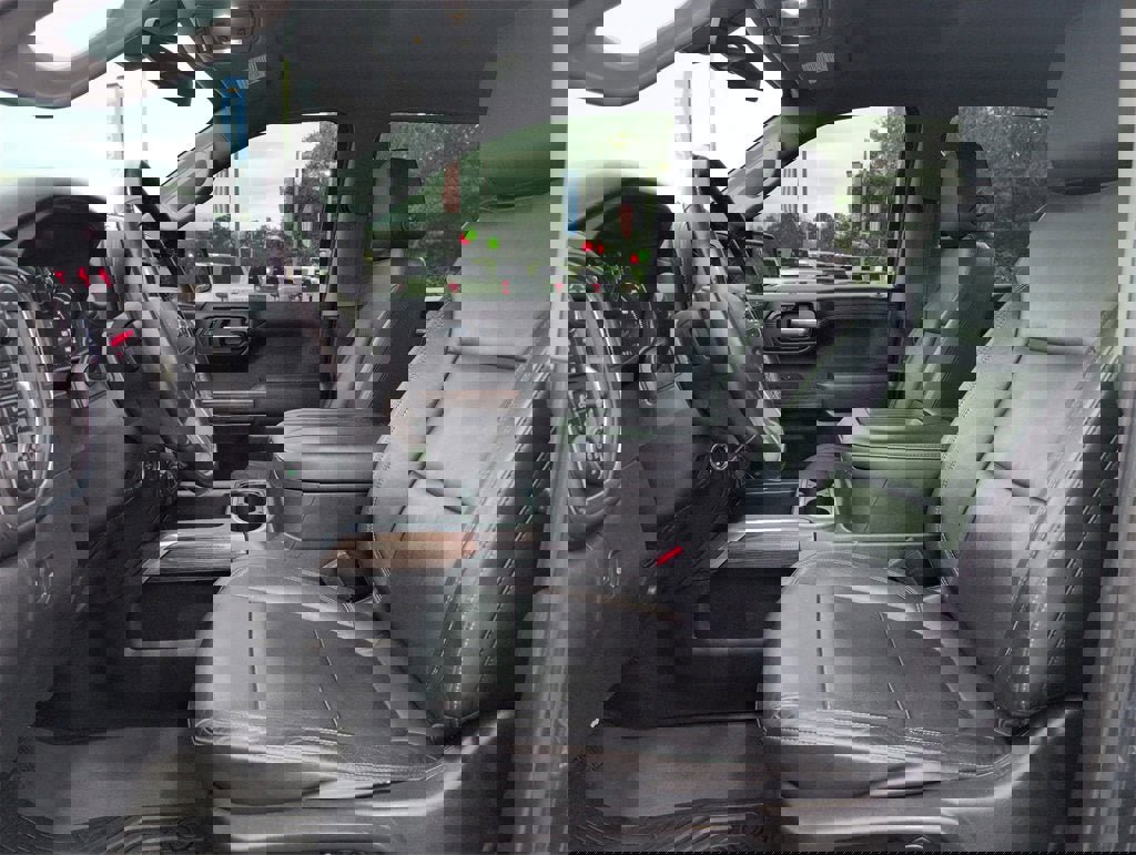 Used 2020 Chevrolet Silverado 1500 RST w/ All-Star Edition image 14