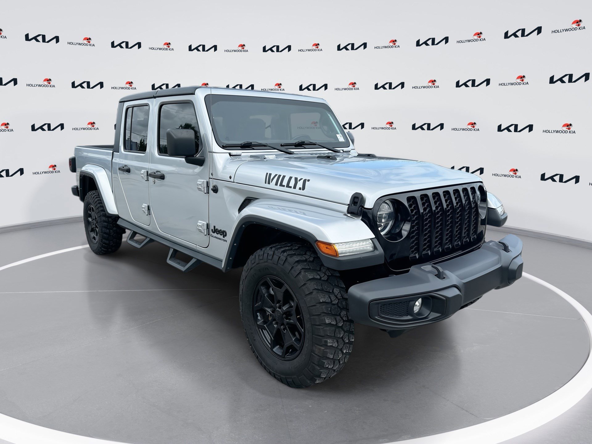 Used 2022 Jeep Gladiator Sport AWD/4WD image 1