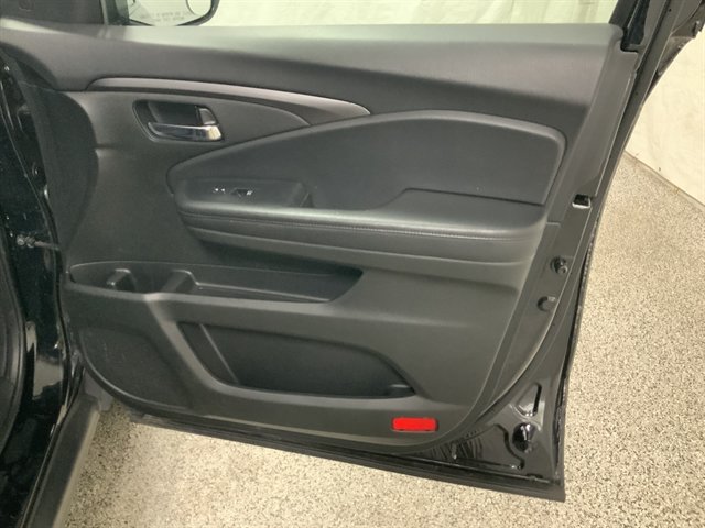 Used 2022 Honda Pilot Sport image 21
