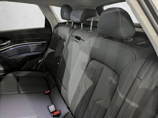 Used 2024 Audi Q8 e-tron Premium Plus w/ Premium Plus Package image 26