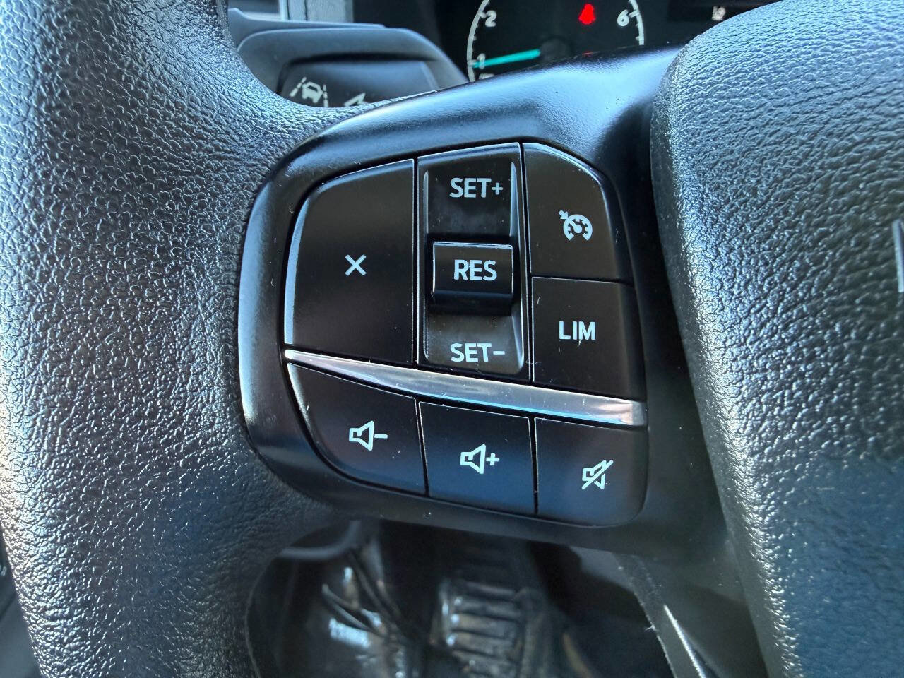 Used 2025 Ford Transit 250 250 AWD 3dr LWB Medium Roof Ca image 33