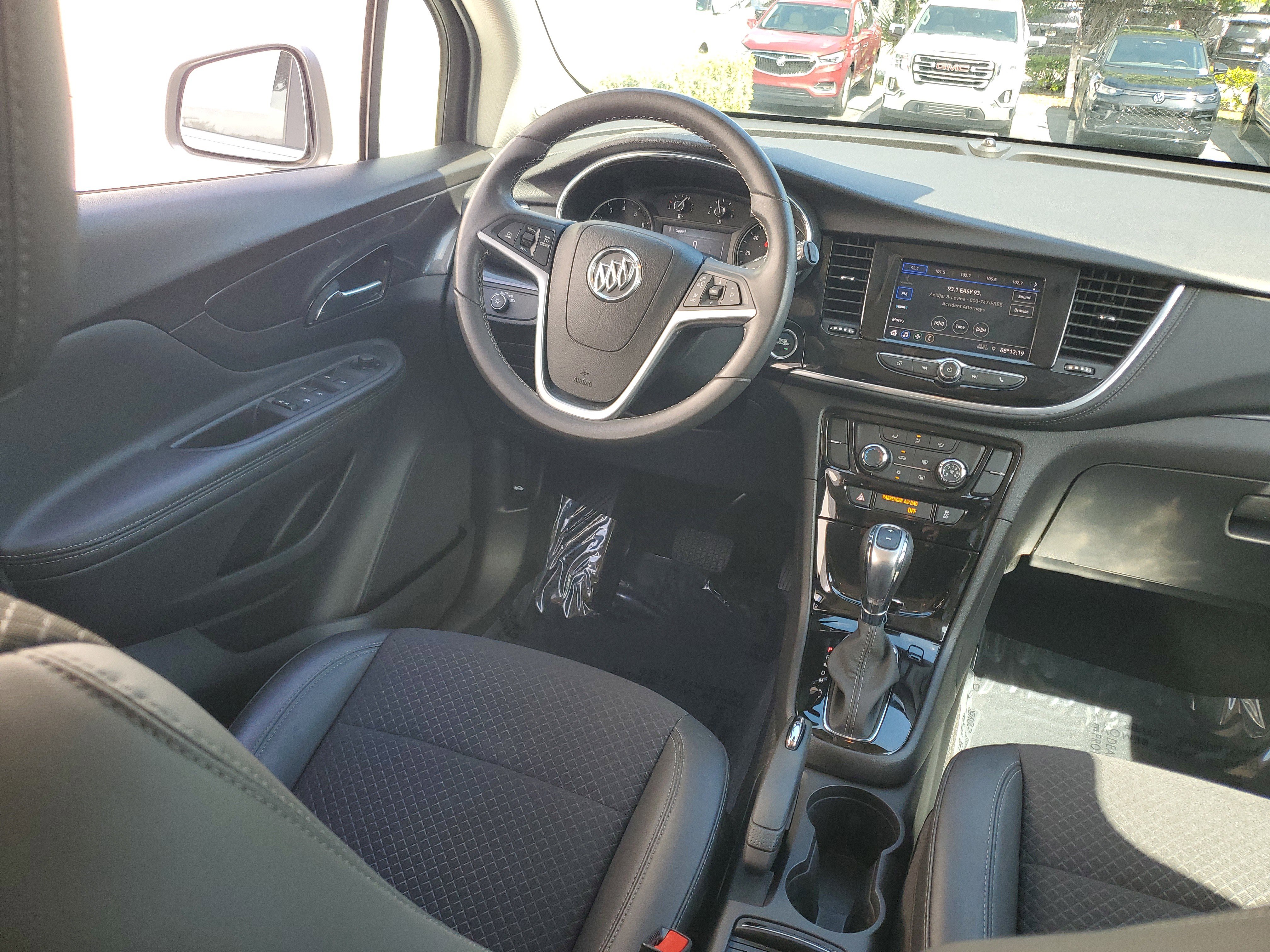 Used 2022 Buick Encore Preferred w/ Safety Package image 14