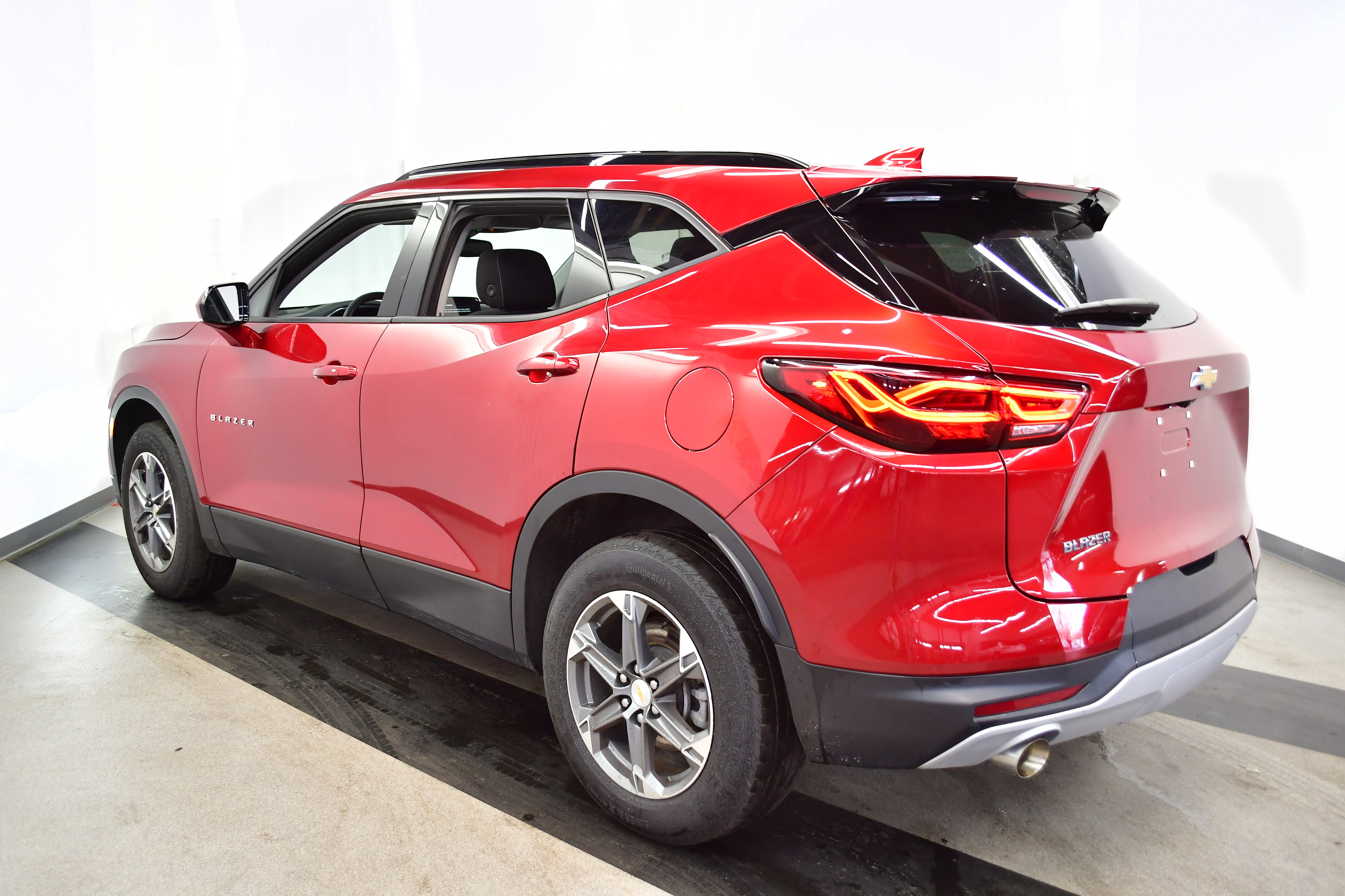 Used 2024 Chevrolet Blazer LT w/ Convenience Package image 5