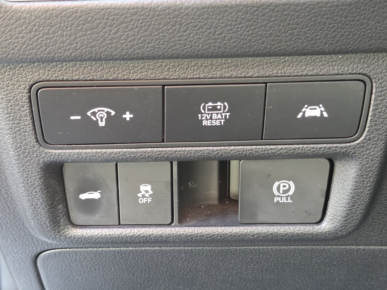 Used 2023 Hyundai Sonata Limited FWD image 17