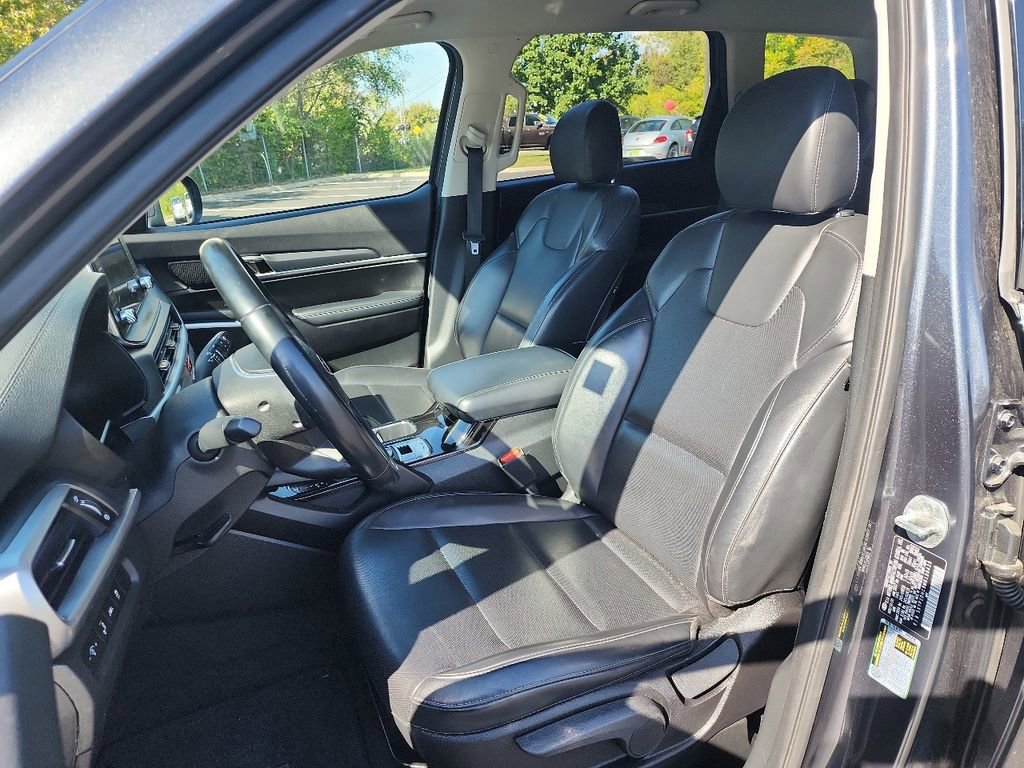 Used 2021 Kia Telluride LX image 13