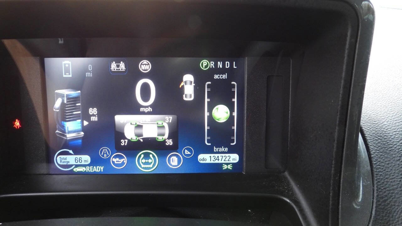 Used 2013 Chevrolet Volt Premium w/ Premium Trim Package FWD image 41
