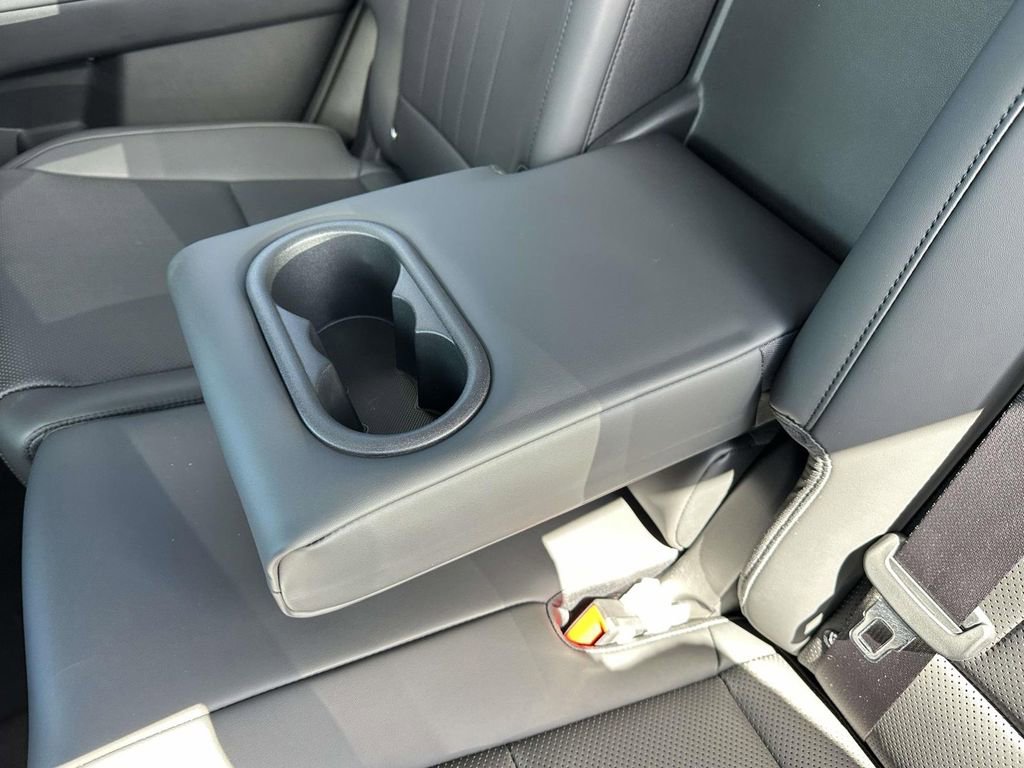 Used 2024 Hyundai Santa Fe SEL image 11