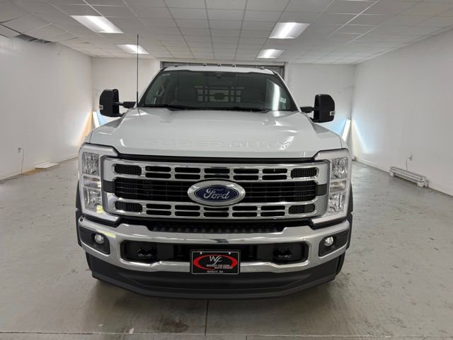 New 2026 Ford F450 XL w/ XL Chrome Package image 2