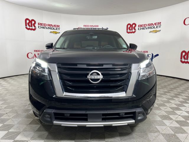 Used 2024 Nissan Pathfinder Platinum w/ Cargo Package image 2