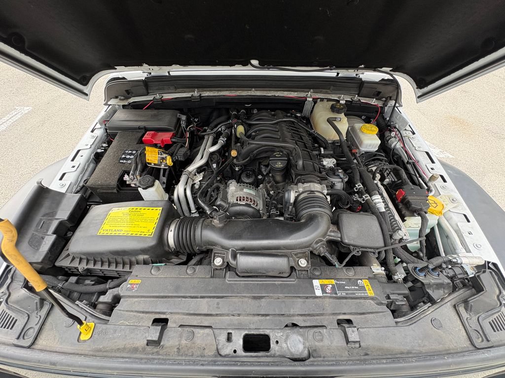 Used 2022 Jeep Wrangler Sport AWD/4WD image 31