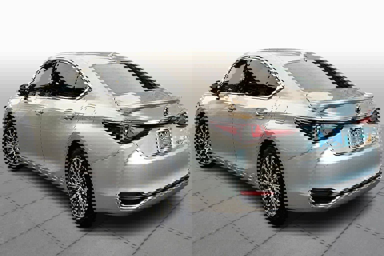 Used 2021 Lexus ES 300h w/ Premium Package image 11