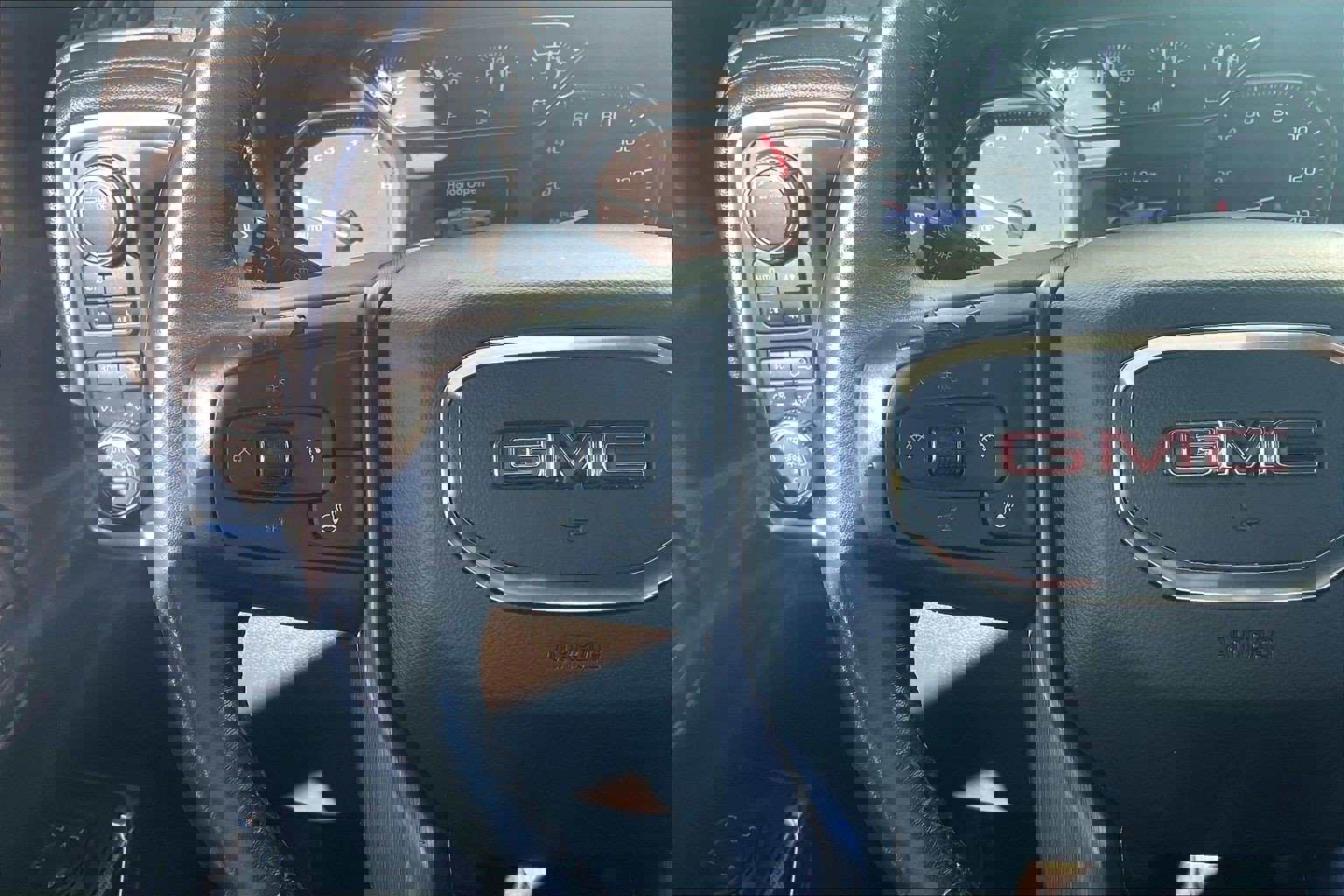 Used 2020 GMC Sierra 1500 AT4 image 23