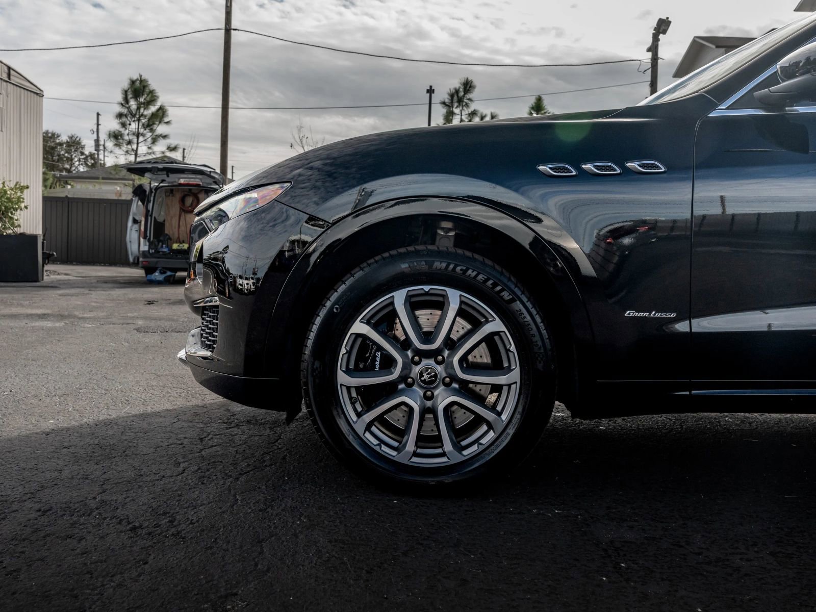 Used 2019 Maserati Levante S GranLusso image 32