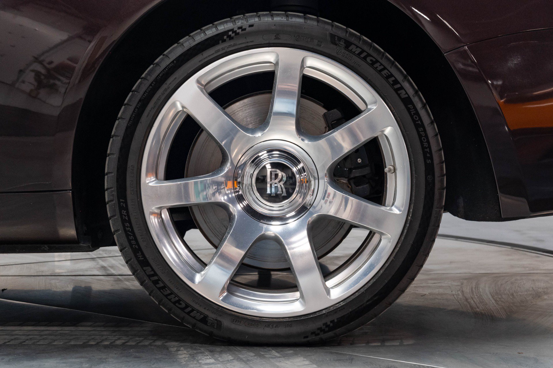 Used 2014 Rolls-Royce Wraith RWD image 47