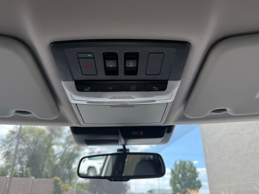 New 2025 Mitsubishi Outlander SEL image 18