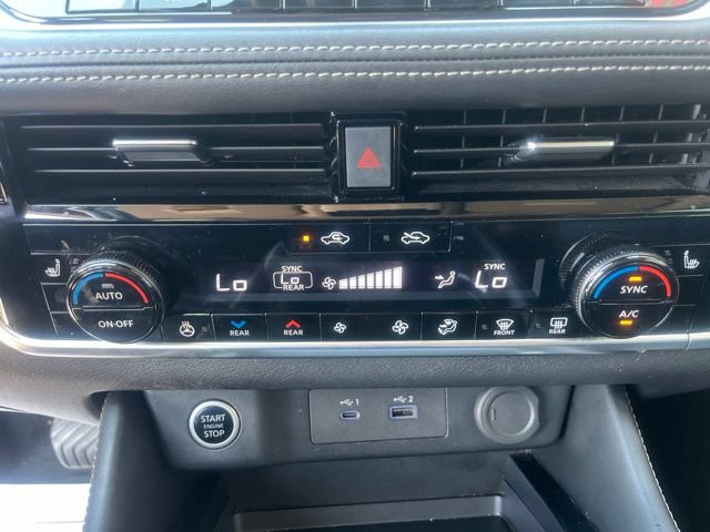 Used 2023 Nissan Rogue SL w/ SL Premium Package FWD image 17