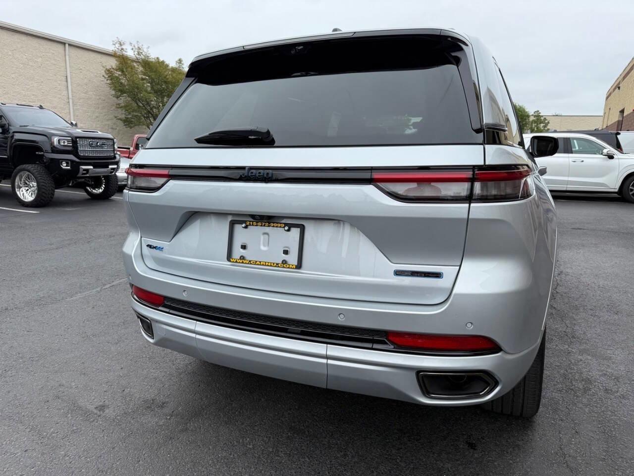 Used 2023 Jeep Grand Cherokee 30th Anniversary image 22