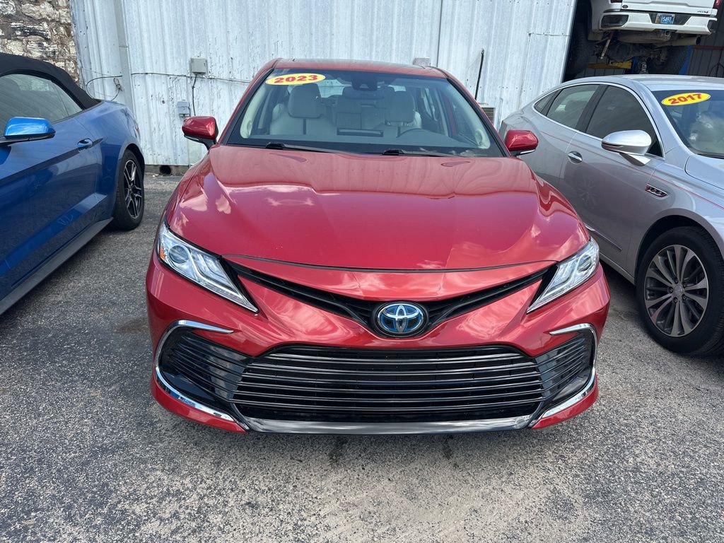Used 2023 Toyota Camry XLE image 6
