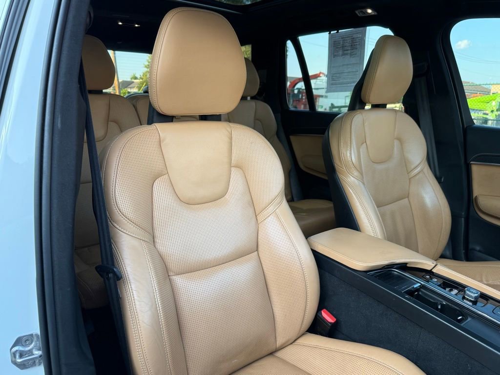 Used 2021 Volvo XC90 T8 Inscription w/ Protection Package Premier AWD/4WD image 30