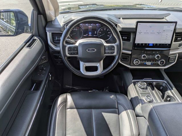 Used 2024 Ford Expedition Max XLT AWD/4WD image 18