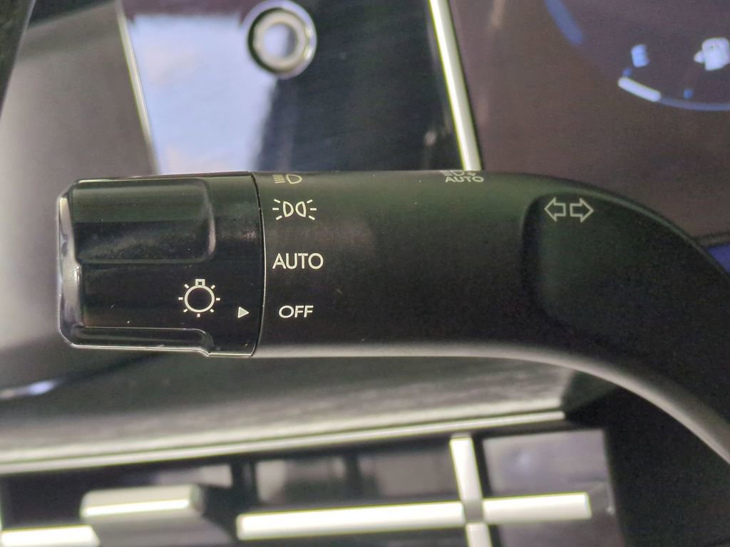 Used 2024 Hyundai Santa Fe Limited image 31