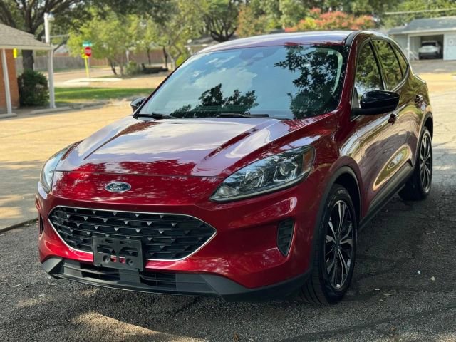 Used 2021 Ford Escape SE w/ SE Sport Appearance Package