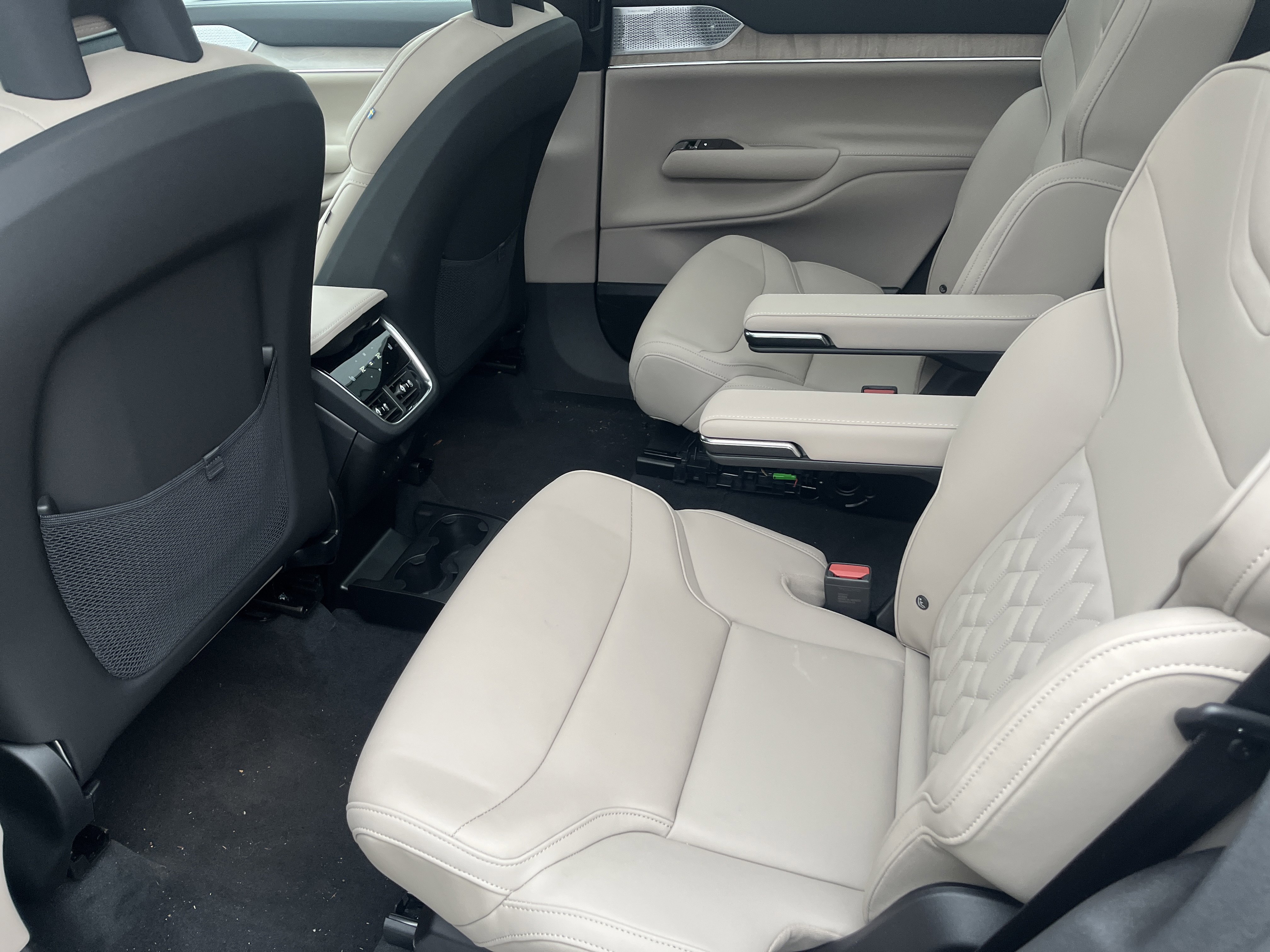 New 2025 Volvo EX90 Ultra AWD/4WD image 9