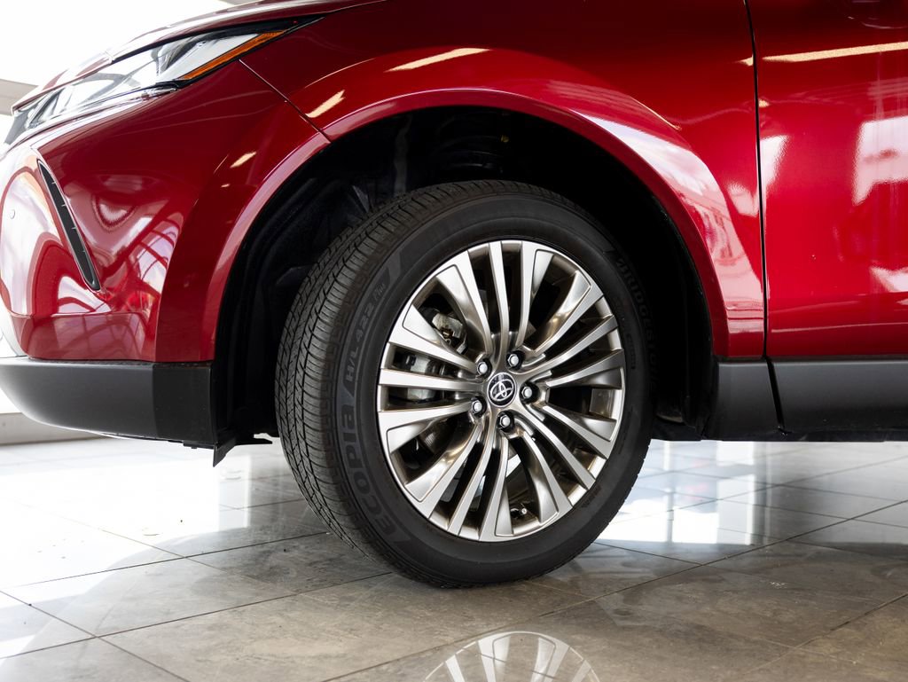 Used 2024 Toyota Venza Limited AWD/4WD image 10