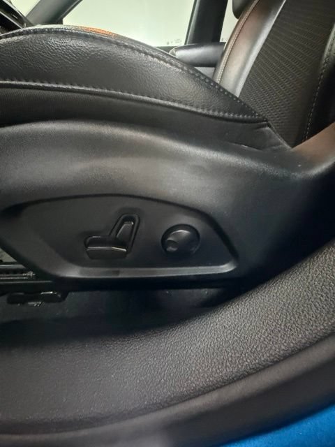 Used 2023 Jeep Compass Latitude w/ Sun and Sound Group AWD/4WD image 16
