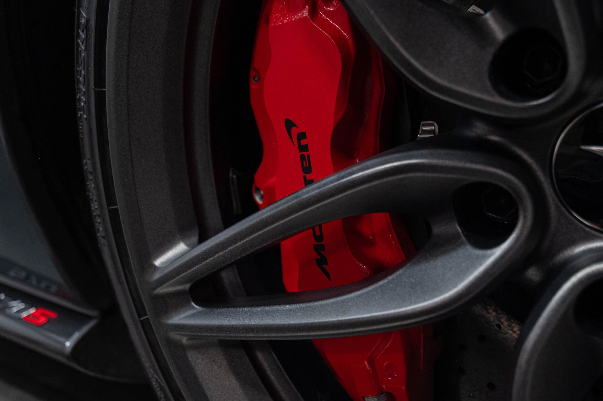 Used 2019 McLaren 570S Coupe RWD image 29