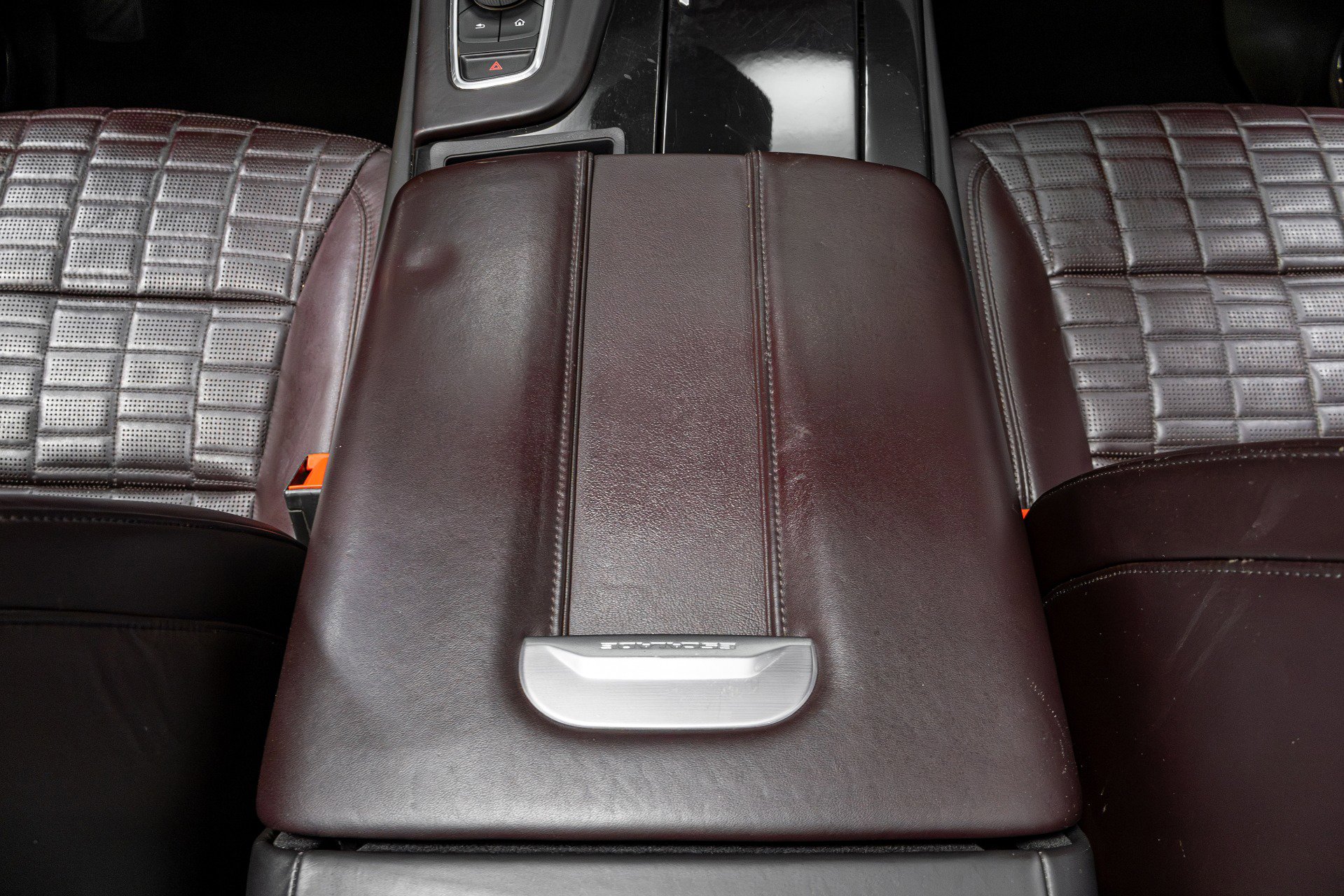 Used 2021 Cadillac Escalade ESV Premium Luxury Platinum w/ Heavy-Duty Trailer Package image 27