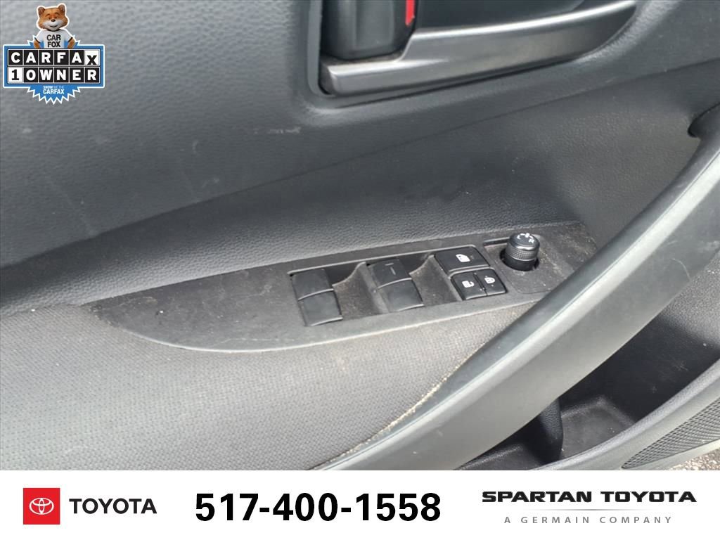 Used 2025 Toyota Corolla LE image 11