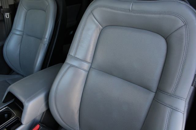Used 2020 Lincoln Corsair Reserve w/ Elements Package FWD image 6