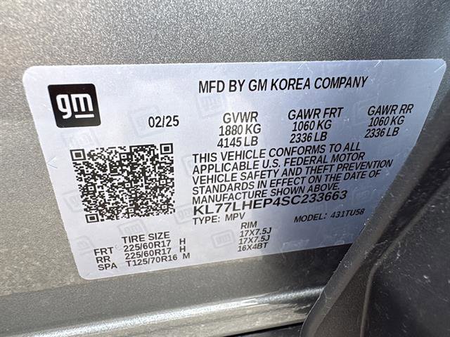 Used 2025 Chevrolet Trax LT w/ LT Convenience Package FWD image 32