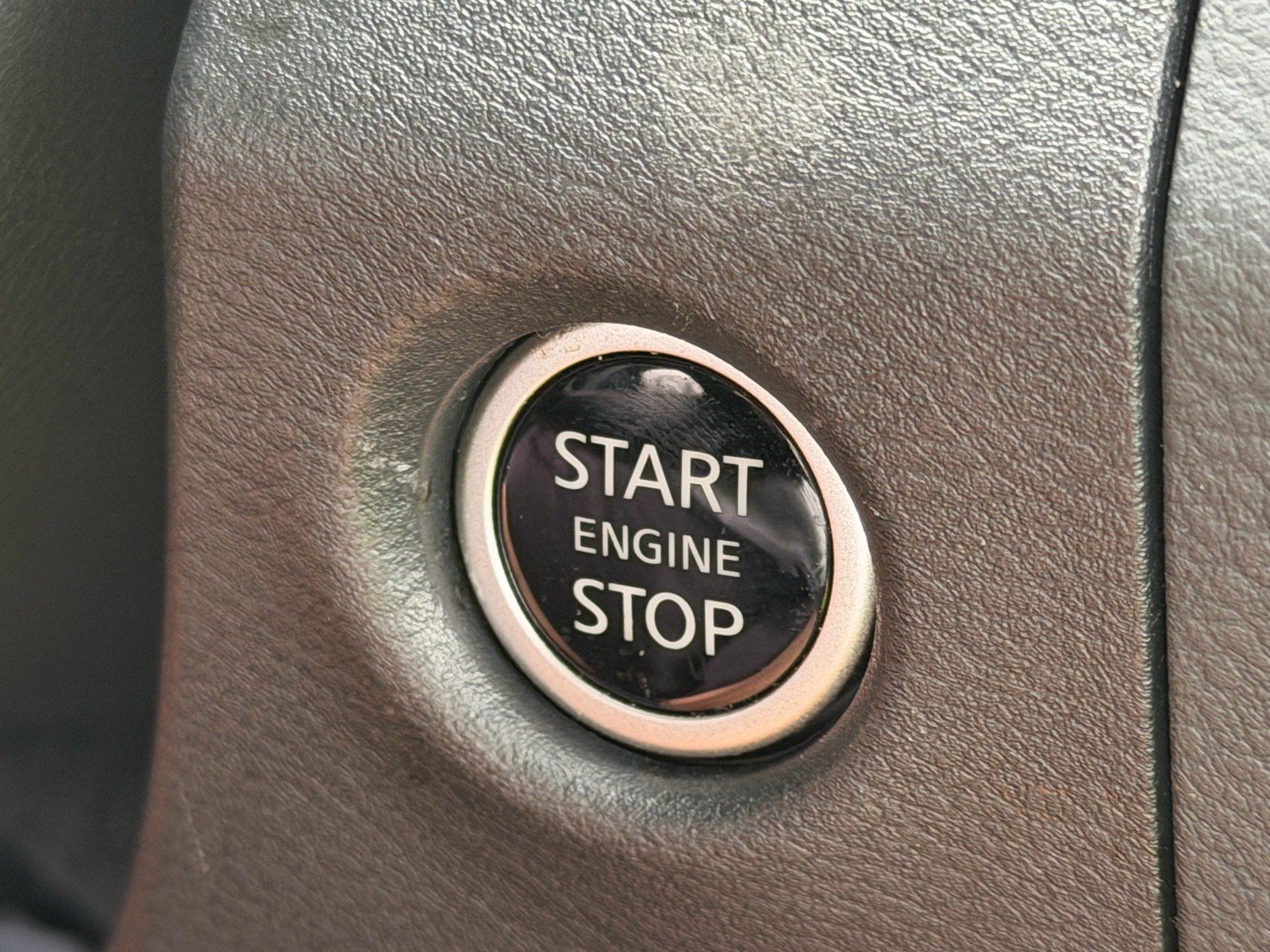 Certified 2025 Nissan Frontier Pro-X RWD image 28